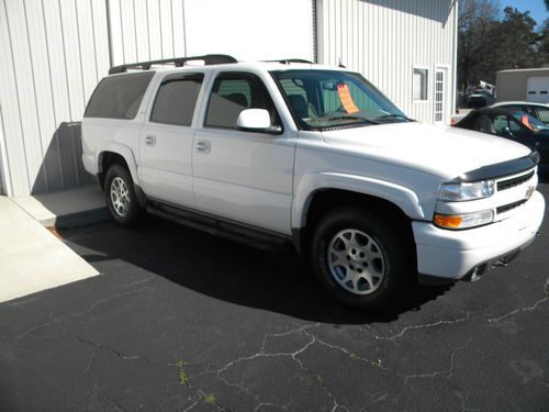 2005 chevrolet suburban z71 sunroof dvd buckets super clean!!!!!