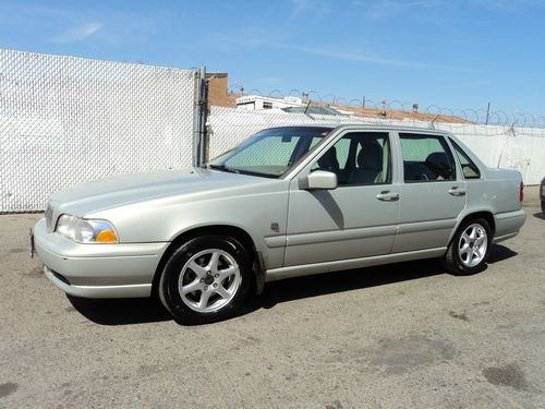 2000 volvo s70 base sedan 4-door 2.4l, no reserve