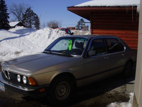 1984 bmw 733i base sedan 4-door 3.2l