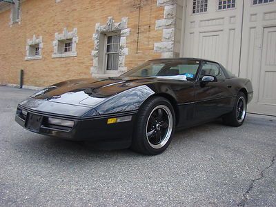 1990 chevrolet corvette black on black 6 speed manual super hot no reserve !