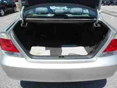 LE 2.4L CD Front Wheel Drive Tires - Front All-Season Tires - Rear All-Season, image 10