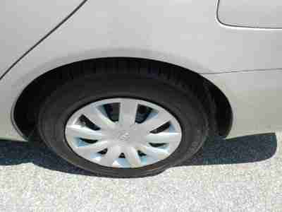 LE 2.4L CD Front Wheel Drive Tires - Front All-Season Tires - Rear All-Season, image 12