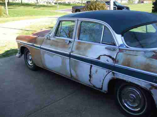 1955 Chrysler New Yorker Deluxe Sedan Hemi, image 3