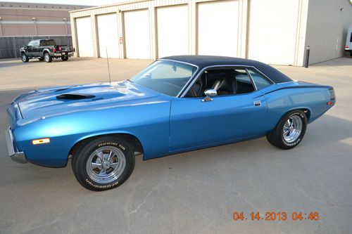 1974 plymouth barraccuda 383 six-pack 5-speed pistol grip