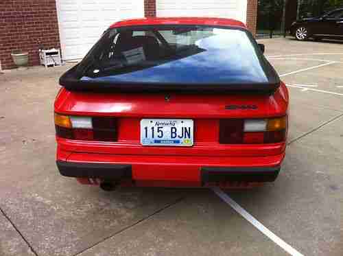 1983 Porsche 944 Base Coupe 2-Door 2.5L, image 6