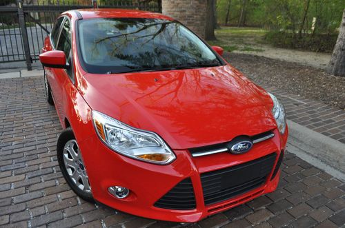 2012 ford focus hatchback.no reserve.cruise/fogs/sync/2.0 l./4,635 miles/rebuilt