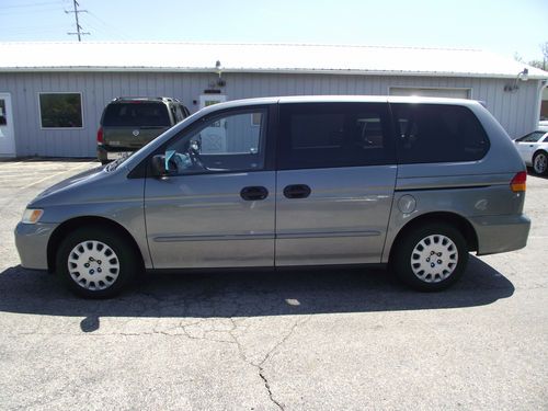 2002 honda odyssey lx ,1 owner,serviced,runs excellent,no reserve.