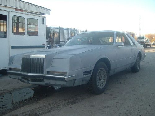 1981 chrysler imperial 2dr dallas humpback