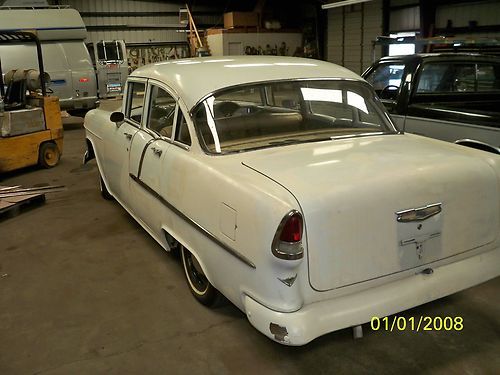 1955 CHEVROLET 4 DR SEDAN, image 4