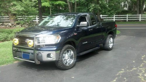 2008 toyota tundra sr5 crew cab pickup 4-door 5.7l