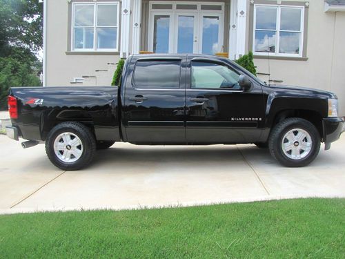 2007 chevy z71 4x4 crew cab black sharp !!!