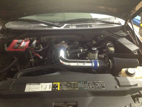 2001 Ford F-150 Lariat Crew Cab Pickup 4-Door 5.4L, image 4