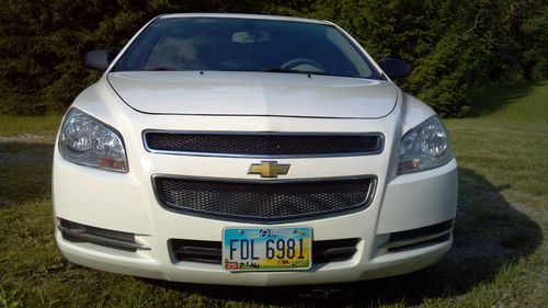 2008 Chevrolet Malibu Classic LS Sedan 4-Door 2.2L, image 2