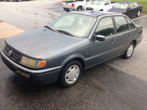 1996 volkswagen passat tdi sedan 4-door 1.9l