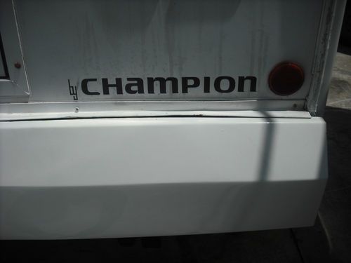 1996 FORD CHAMPION MOTORHOME,MOBILE WORK VAN,DOG GROOMING VAN, 39,000 MILES,NICE, image 3