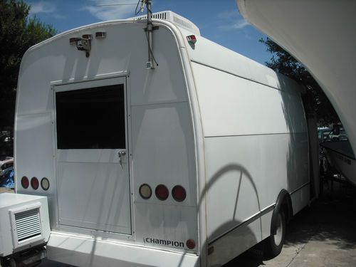 1996 FORD CHAMPION MOTORHOME,MOBILE WORK VAN,DOG GROOMING VAN, 39,000 MILES,NICE, image 4