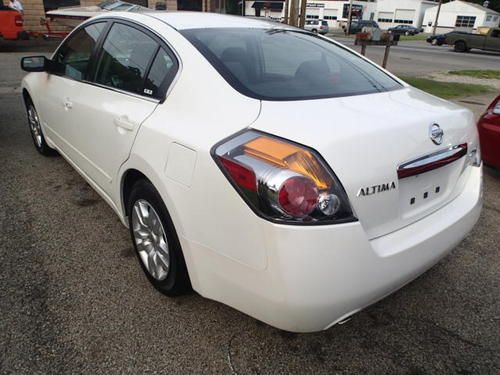 2011 Nissan Altima, salvage, damaged, runs drives,, image 3