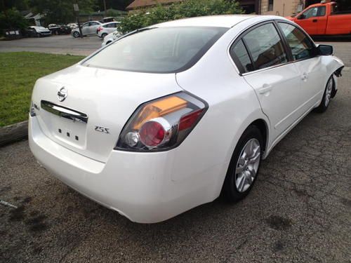 2011 Nissan Altima, salvage, damaged, runs drives,, image 5