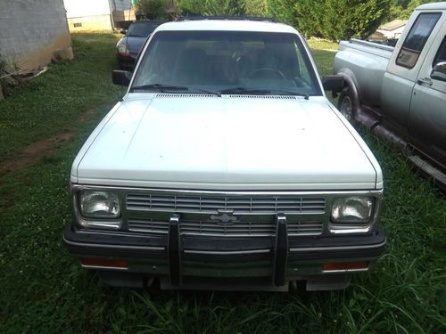 1992 chevrolet s10 blazer base sport utility 4-door 4.3l