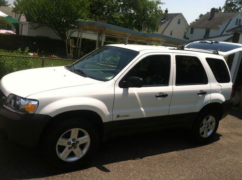 2006 ford escape hybrid sport utility 4-door 2.3l