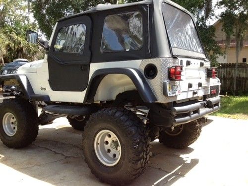 1999 jeep wrangler sahara sport utility 2-door 4.0l