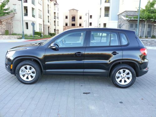 2010 volkswagen tiguan s sport utility 4-door 2.0l turbo