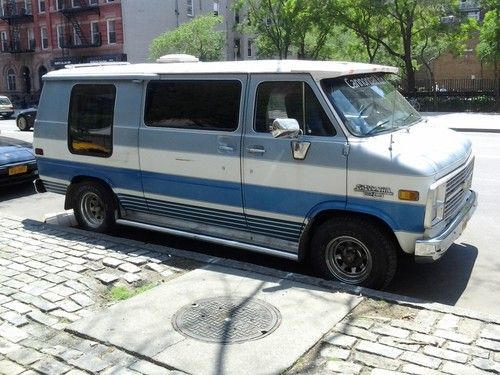 1983 chevy g20