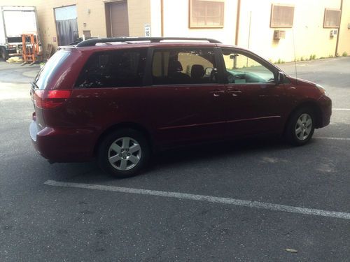 Toyota sienna le 2005