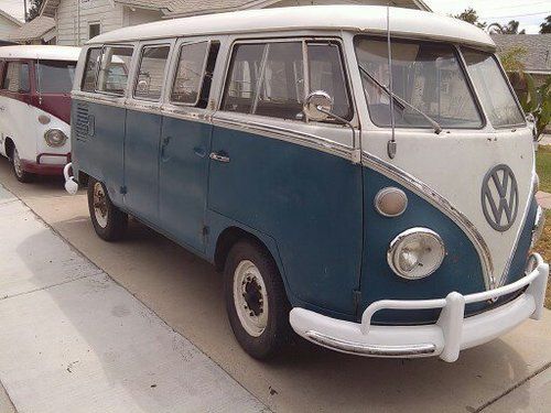 Bus ready for the beach seablue and white