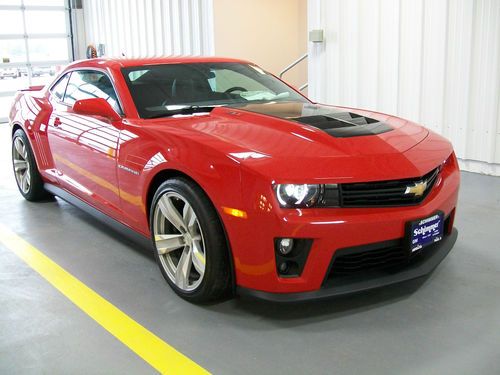 New 2013 chevy camaro zl1 supercharged v8 6.2l navigation leather suede sunroof