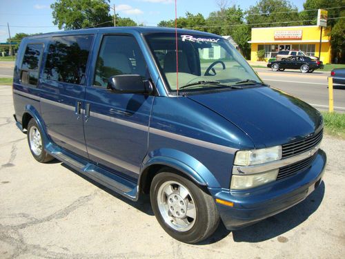 ****no reserve**** 2003 chevrolet astro regency van ride &amp; drive nice