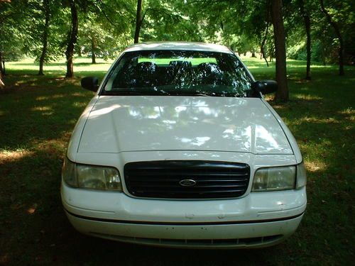 2000 ford crown victoria