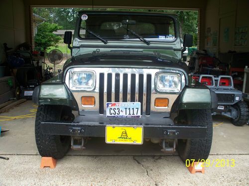 1995 jeep wrangler rio grande sport utility 2-door 2.5l