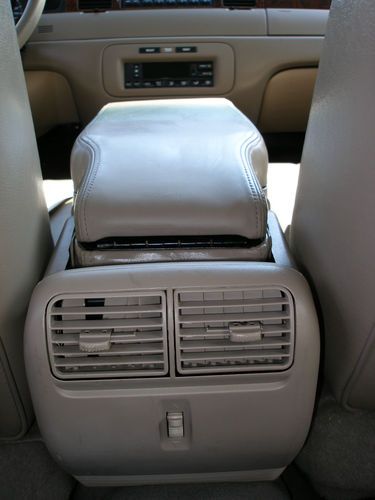 2000 Lincoln Town Car Signature Sedan 4-Door 4.6L - NO RESERVE, image 11