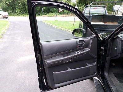 NO RESERVE 2003 DODGE DURANGO 4WD LEATHER 3RD ROW SEAT GREAT CONDITION, image 41