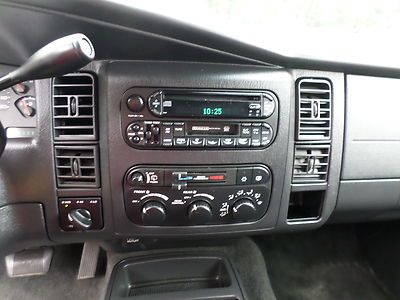 NO RESERVE 2003 DODGE DURANGO 4WD LEATHER 3RD ROW SEAT GREAT CONDITION, image 50