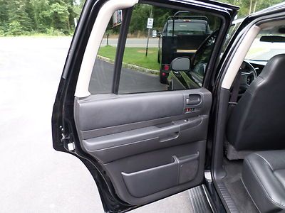 NO RESERVE 2003 DODGE DURANGO 4WD LEATHER 3RD ROW SEAT GREAT CONDITION, image 59