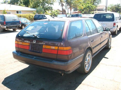1991 Honda Accord, NO RESERVE, image 2