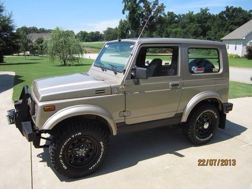 Suzuki samurai 4x4 1988.5 tin top mint condition