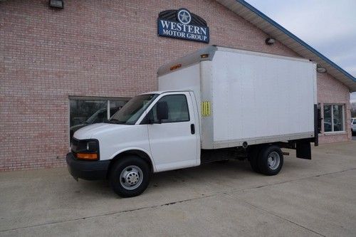 Delivery available - 2009 12ft box van tommy gate lift 37k cube