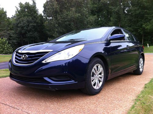 2011 hyundai sonata gls sedan 4-door 2.4l base nice best price on ebay