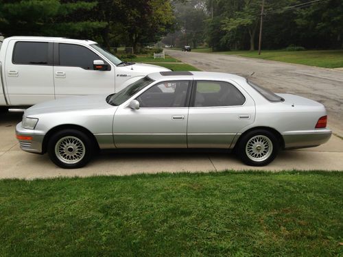 1990 lexus ls400 base sedan 4-door 4.0l silver, great condition,  loaded