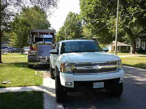 2007 chevorlet Z-71 LTZ ext. cab 4x4 6'inch lift 20' wheels 35