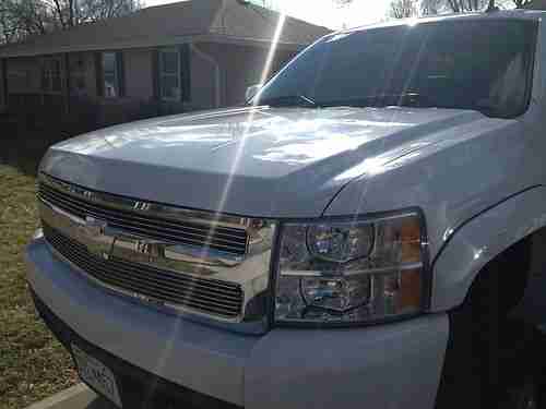 2007 chevorlet Z-71 LTZ ext. cab 4x4 6'inch lift 20' wheels 35