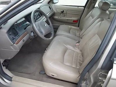 Pre-Owned Clean Low miles Must sell, image 8