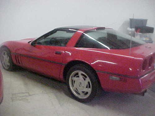 1988 chevrolet red corvette