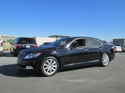 2009 black v8 leather navigation sunroof miles:51k sedan