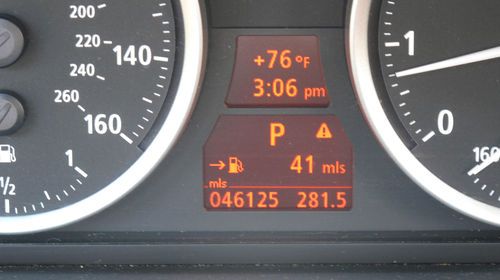 2007 BMW 650i Convertible, image 2