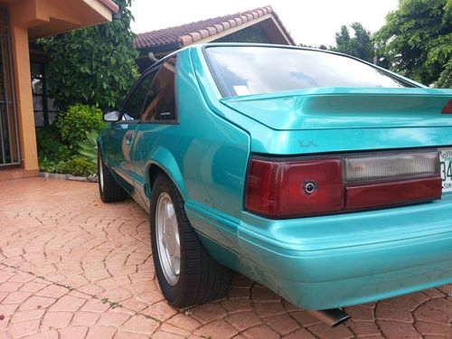 1993 Ford Mustang LX Hatchback 2-Door 5.0L, image 14