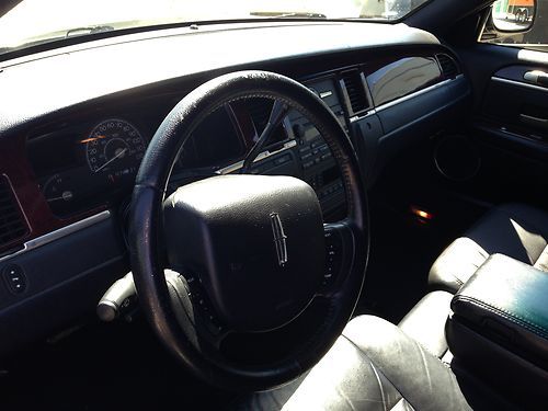 05 Lincoln Town Car Limousine 120
